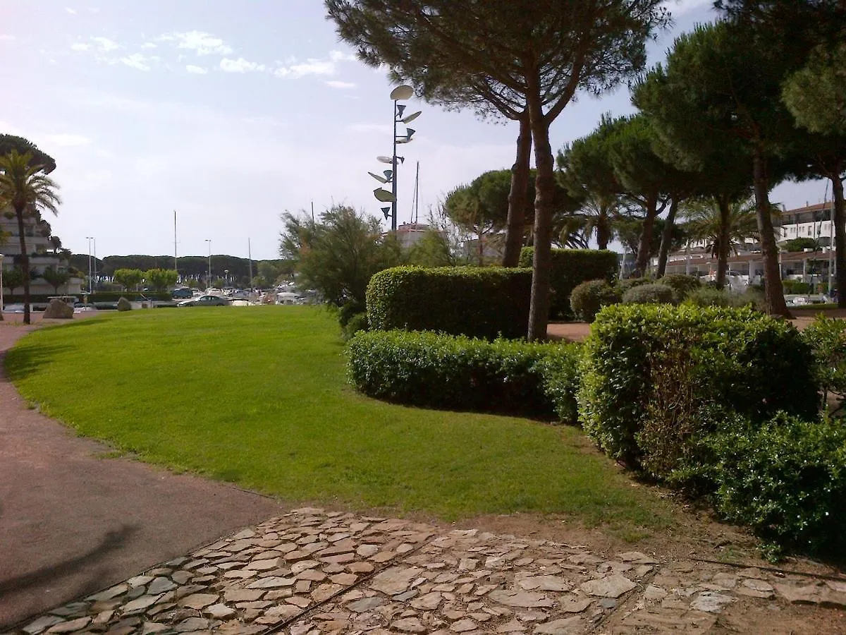 A&A Brothers Boutique -Marina Port D'Aro- S'Agaro