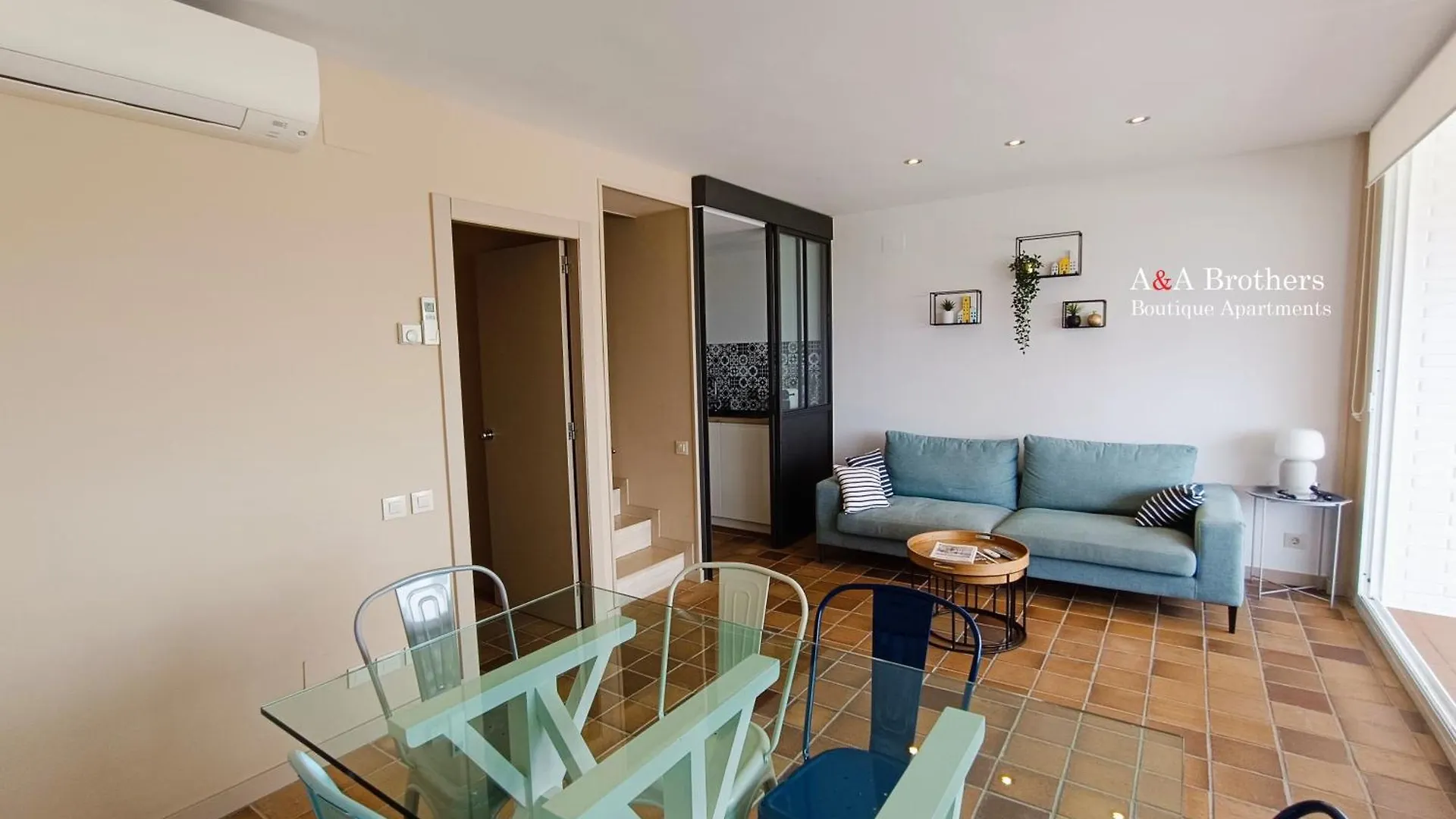 A&A Brothers Boutique Suites -Marina Port D'Aro- Apartment