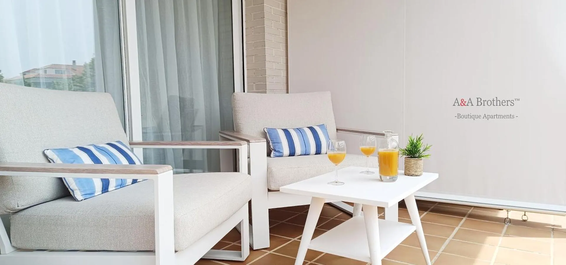 A&A Brothers Boutique Suites -Marina Port D'Aro- 0*, S'Agaro