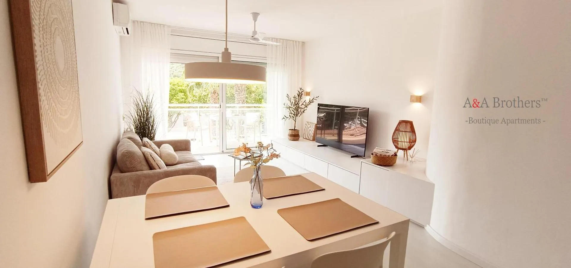 A&A Brothers Boutique Suites -Marina Port D'Aro- Apartment S'Agaro